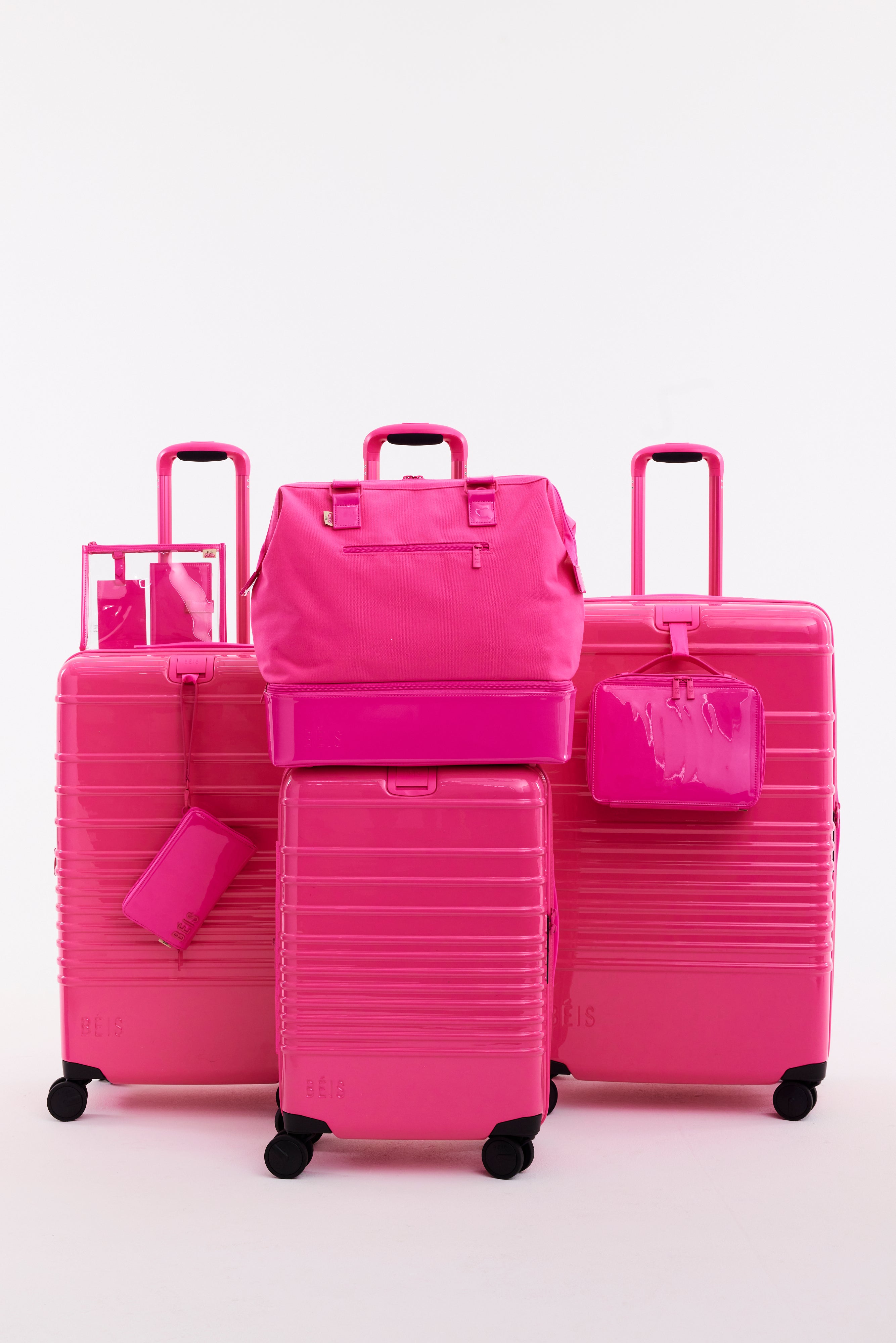The Passport & Luggage Tag Set in Barbie? Pink