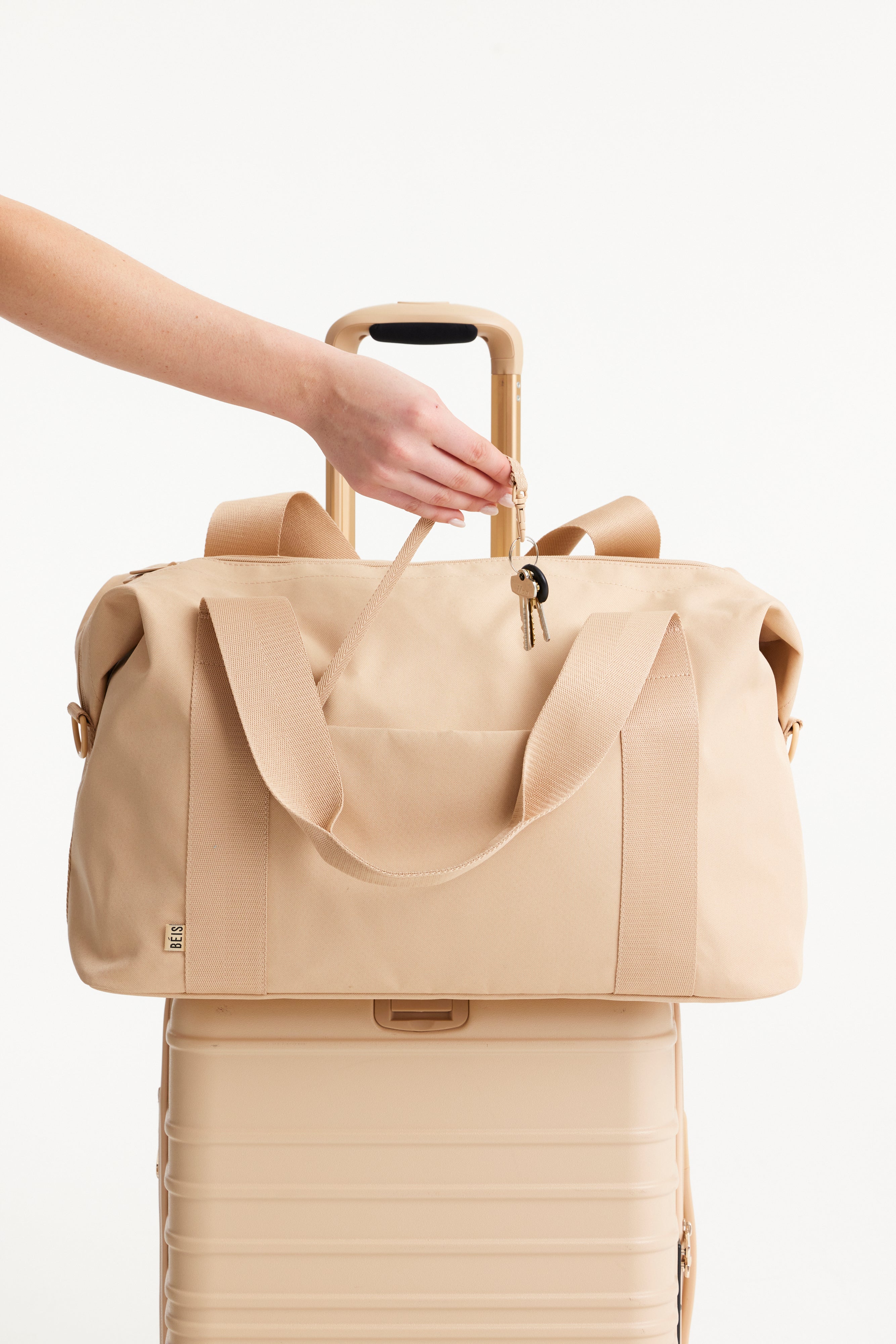 The B�ISics Duffle in Beige