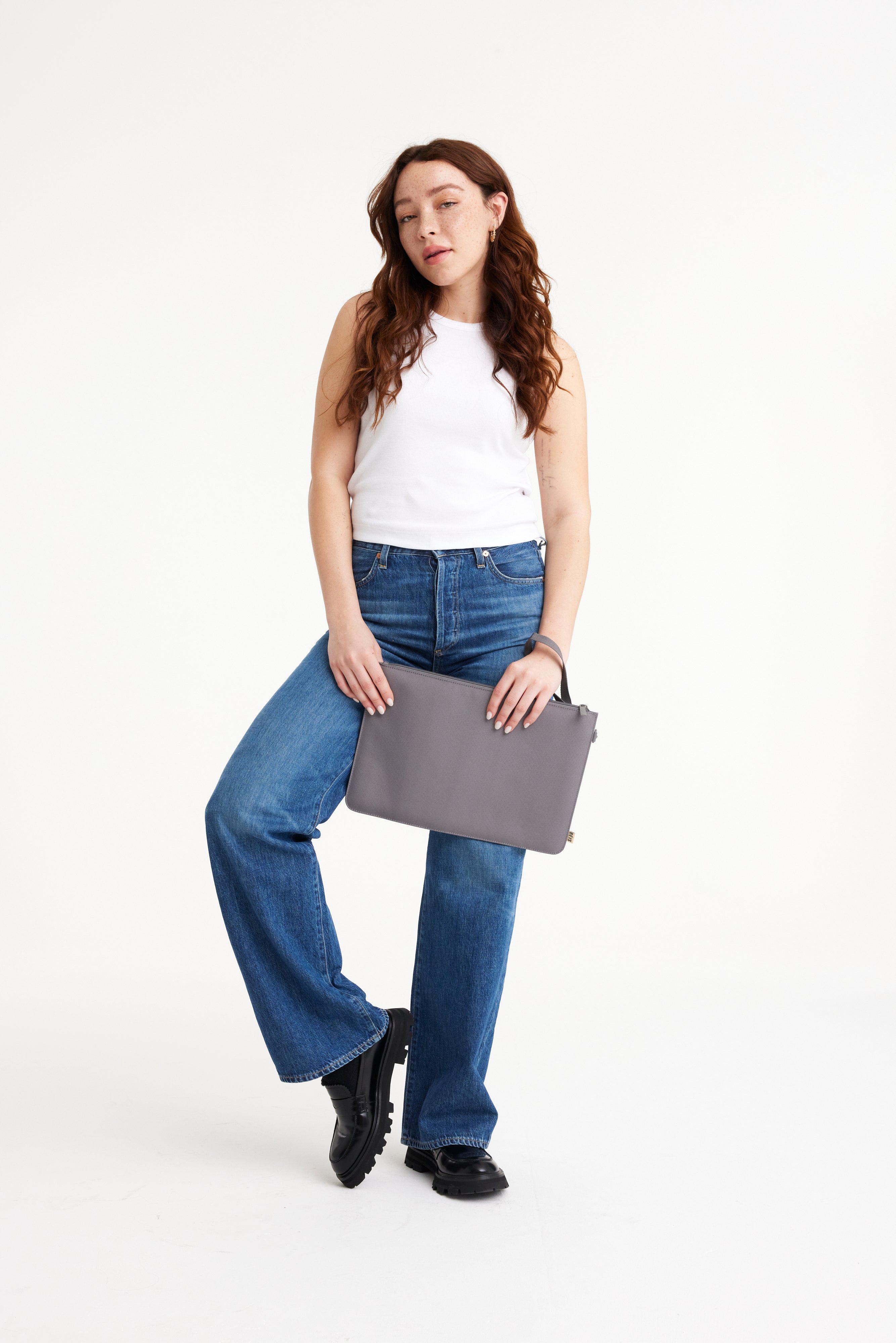 Resale The B�ISics Laptop Pouch in Grey