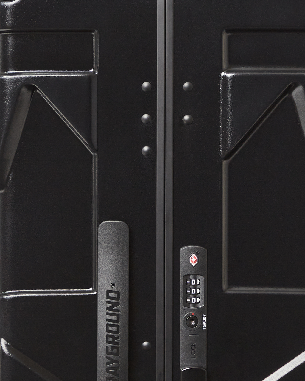 NIGHTSHARKS WORLDWIDE SHARKITECTURE FULL SIZE LUGGAGE